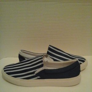 Noneillah Blue Slip-Ons Sneakers
